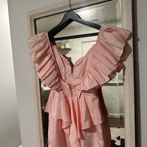 80s Vintage JC Penneys Elegant Pink Ruffled with Sequin Detail Dress - Picture 4 of 6